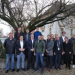Gruppenbild der Diabek-Projektpartner, 17 Menschen