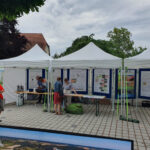 Unser Foto zeigt Interessierte zum Thema Biodiversität und Biodiversitätsmaßnahmen beim Projekt "APART".